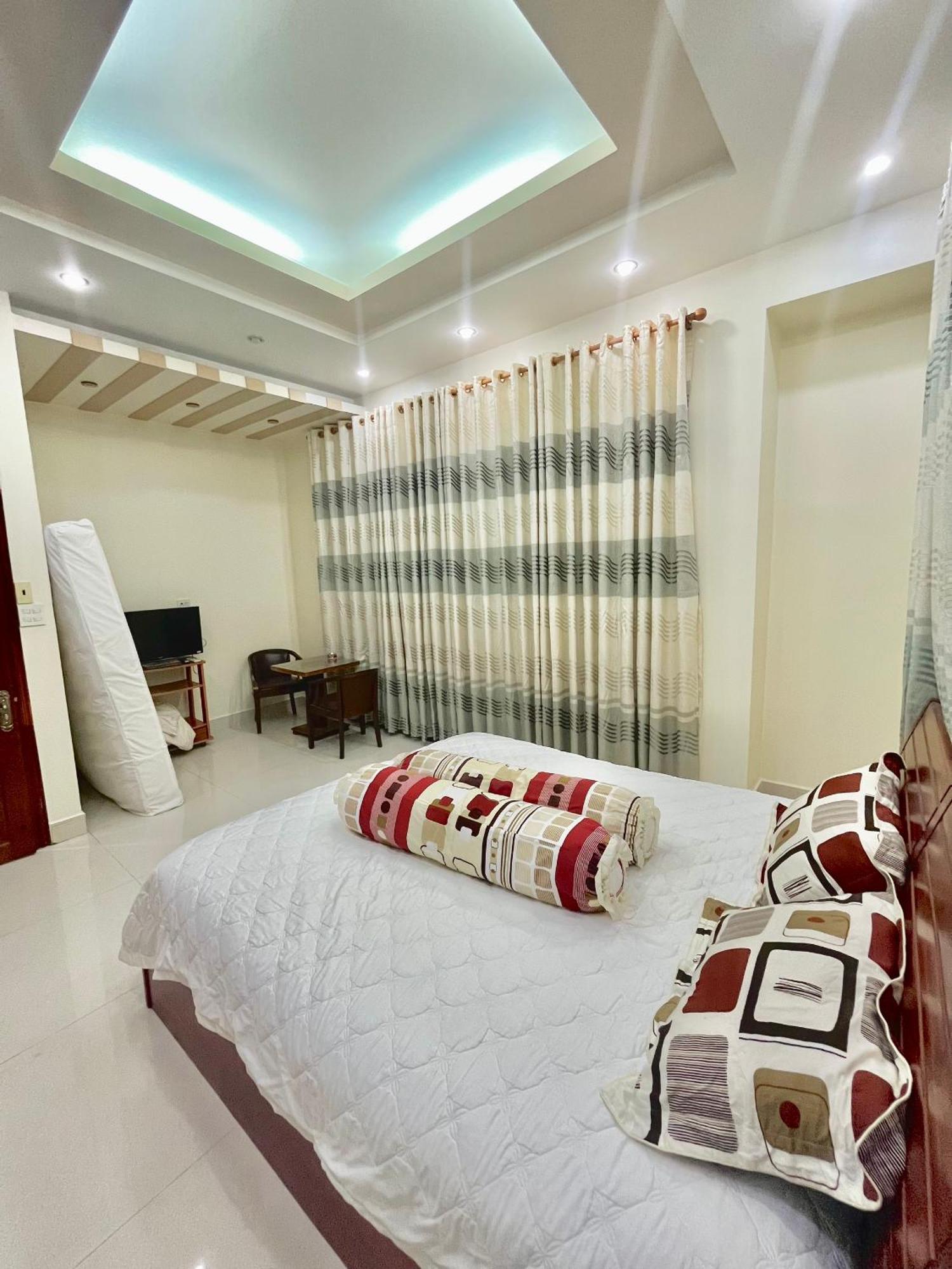 Cherry Homestay - Hoang De Motel Chau Doc Exterior foto