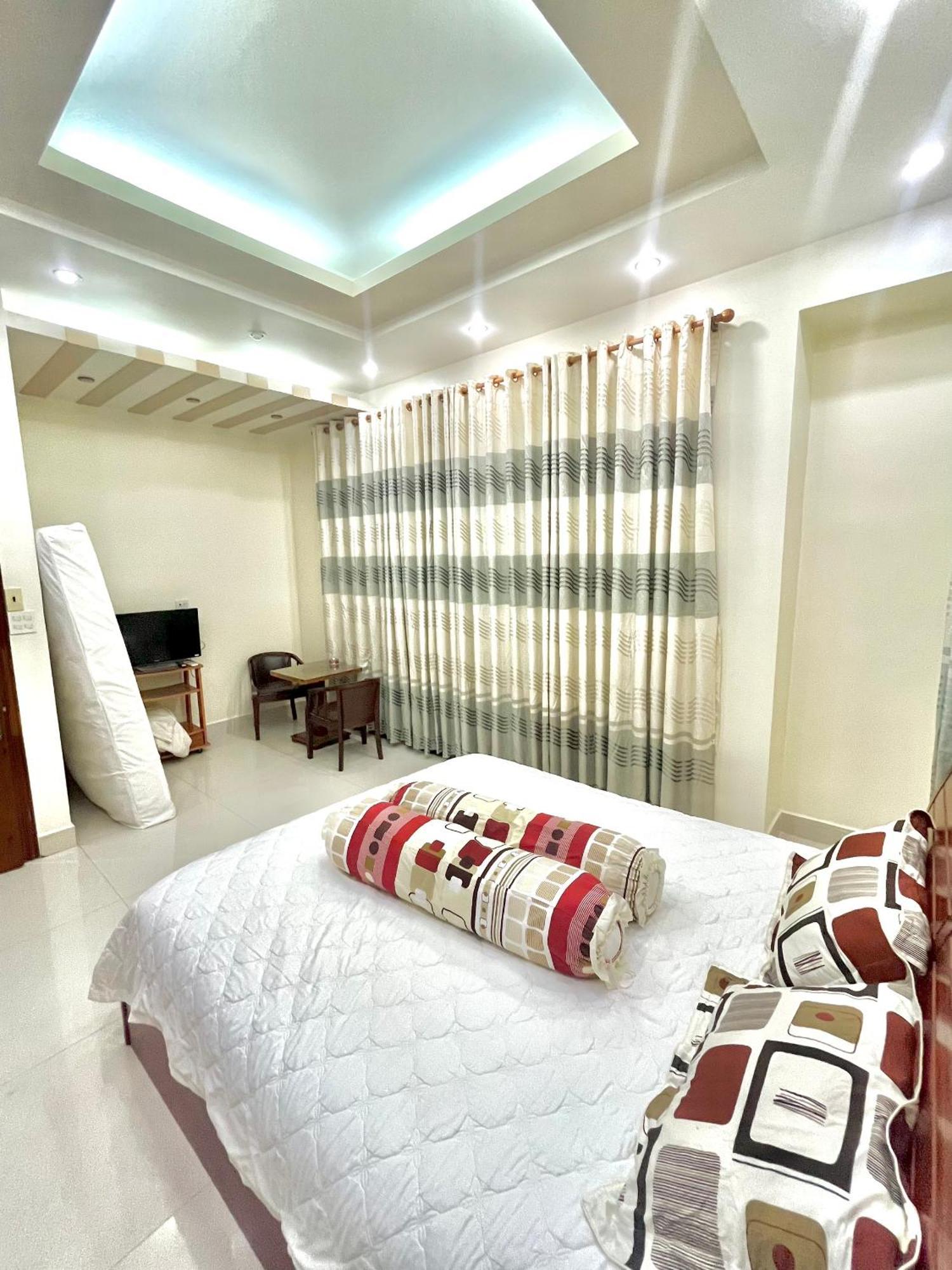Cherry Homestay - Hoang De Motel Chau Doc Exterior foto